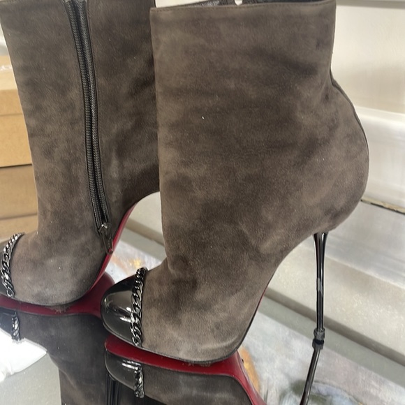 Christian Louboutin Big Lip brown cap toe stiletto booties suede 36 5.5 - Picture 7 of 12
